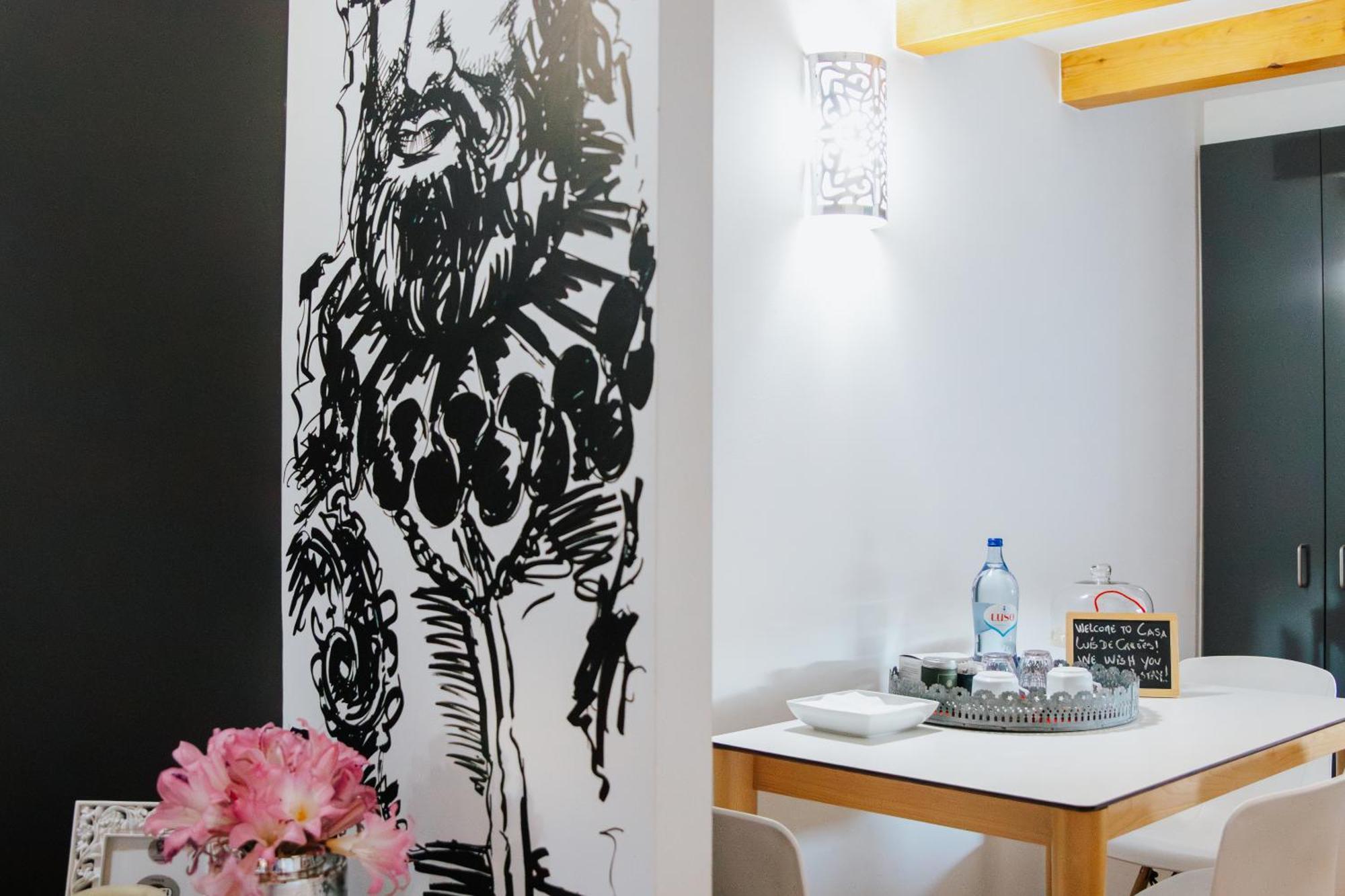 בית הארחה Santar 	Casa Luis De Camoes - Boutique & Literary House מראה חיצוני תמונה