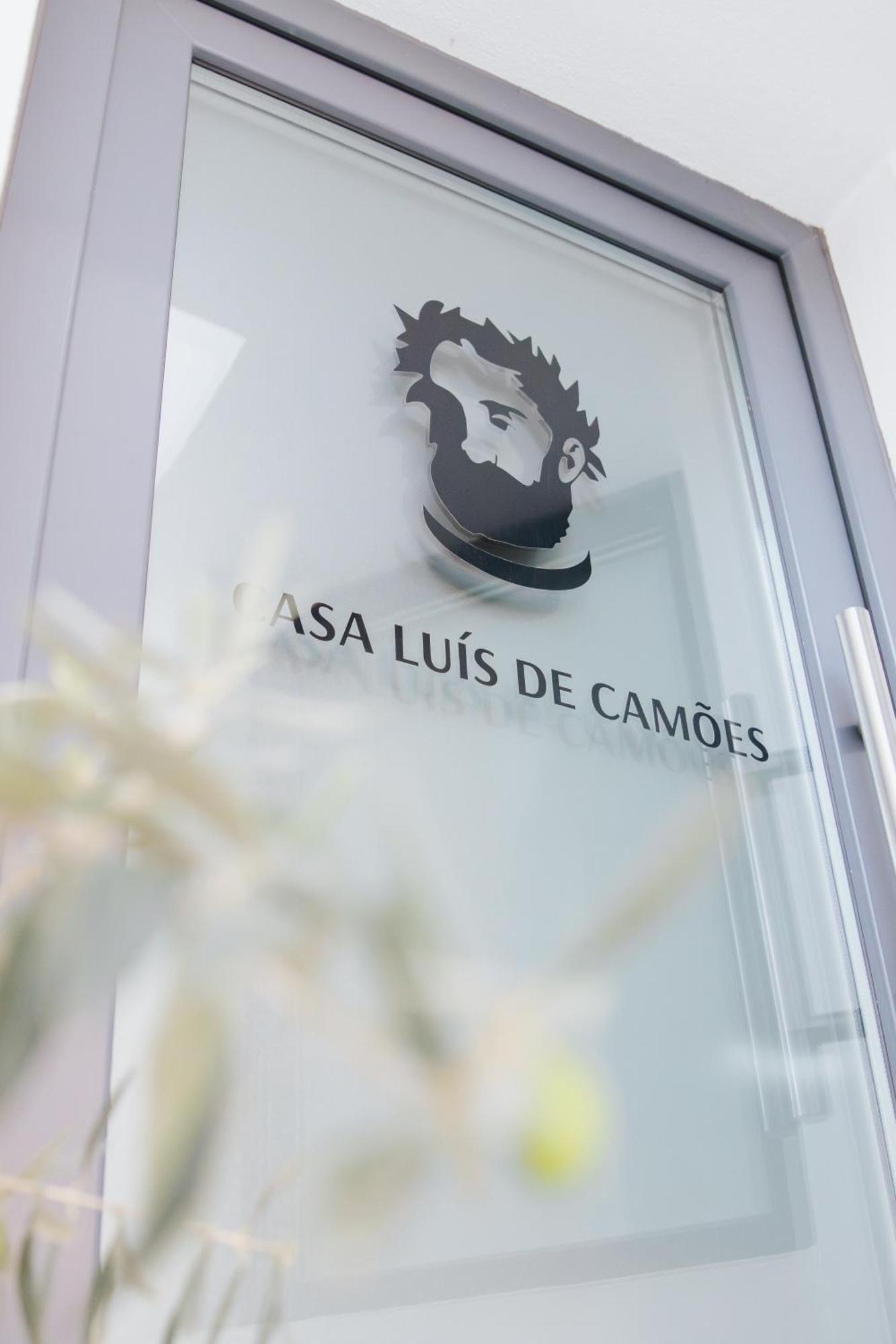 בית הארחה Santar 	Casa Luis De Camoes - Boutique & Literary House מראה חיצוני תמונה